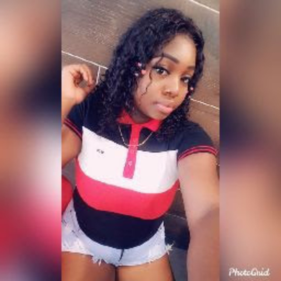 Meet your Posher, Janelle - Picture 1 of 1